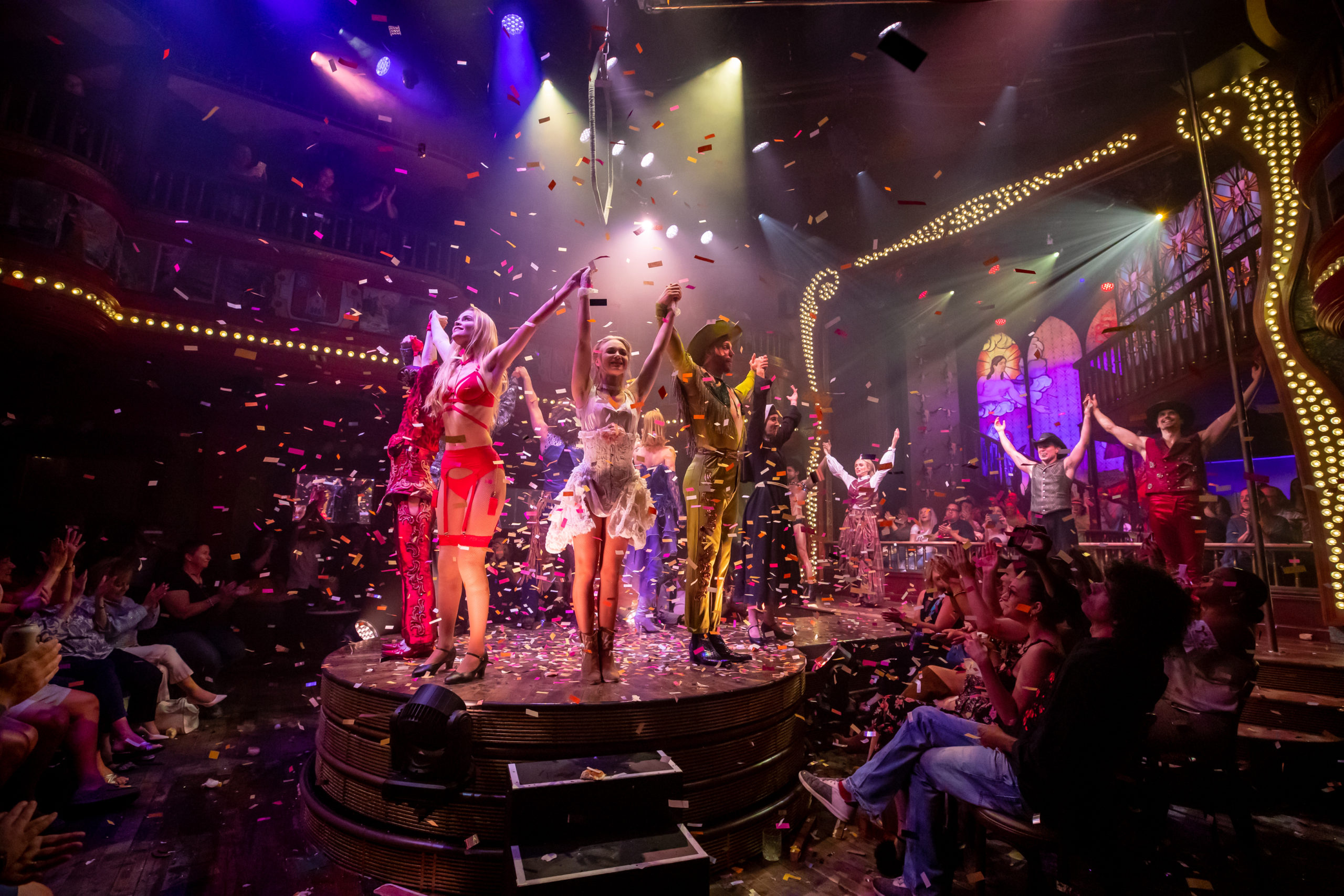 Spiegelworld Atomic Saloon Show